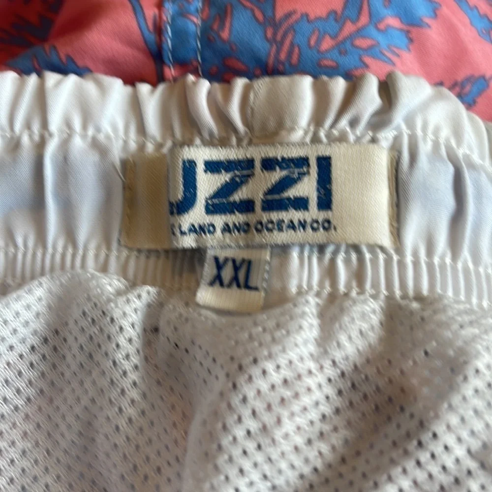 Uzzi no stains